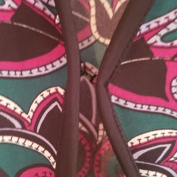 East 5th Open-faced Bold Emerald Floral  Cardigan - Picture 9 of 9